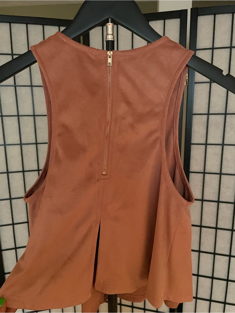 Fashion Nova Dusky Rose Sleeveless Top with Back Zip - Picture 2 of 4